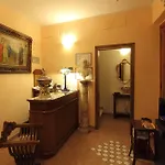 Margaret Hotel *