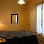 Margaret Otel Floransa
